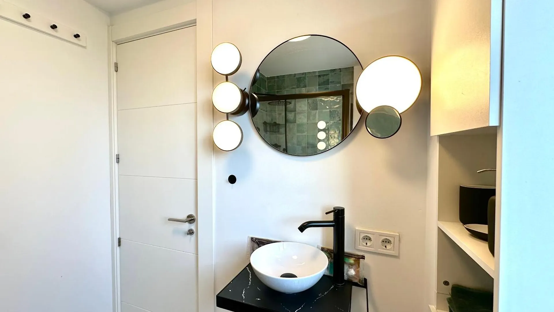 شقة Cg5 - Reformado, 1 Dormitorio, Vistas, Centro 50 Metros Y Playa 700 Metros توريمولينوس