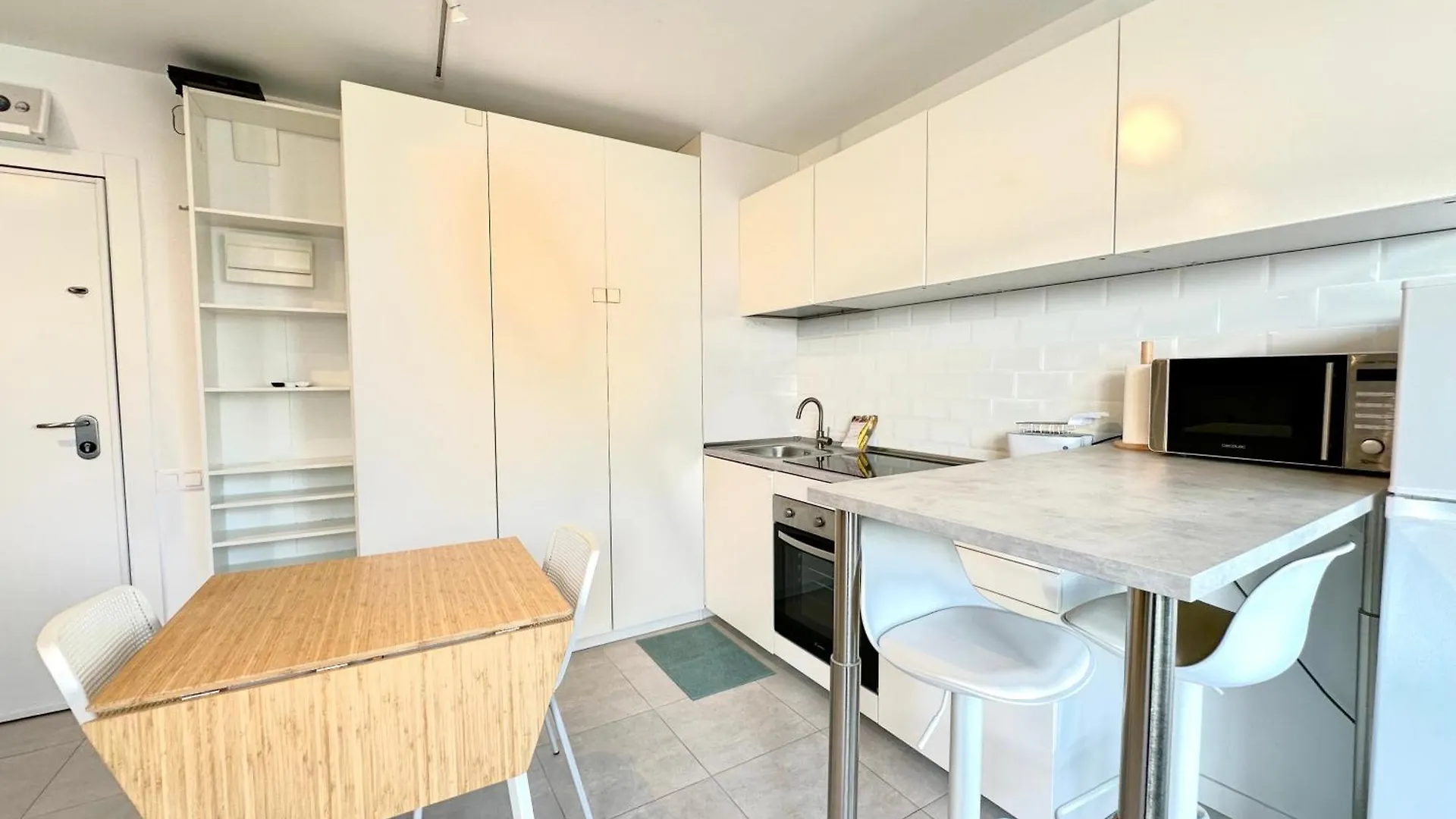 شقة Cg5 - Reformado, 1 Dormitorio, Vistas, Centro 50 Metros Y Playa 700 Metros توريمولينوس إسبانيا