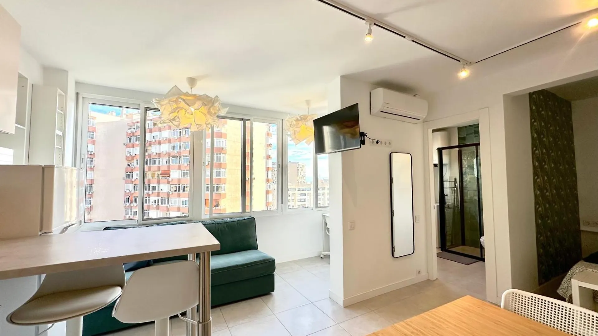 Cg5 - Reformado, 1 Dormitorio, Vistas, Centro 50 Metros Y Playa 700 Metros توريمولينوس